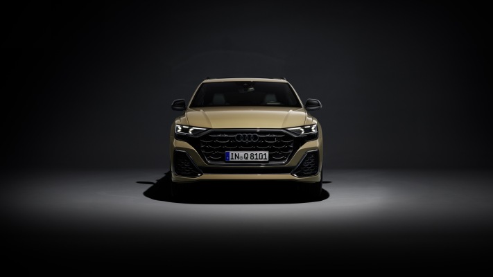 Audi Q8 TFSI 2024. Desktop wallpaper