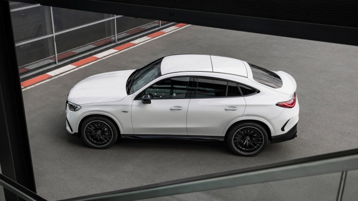 Mercedes-AMG GLC 43 4MATIC Coupe 2024. Desktop wallpaper