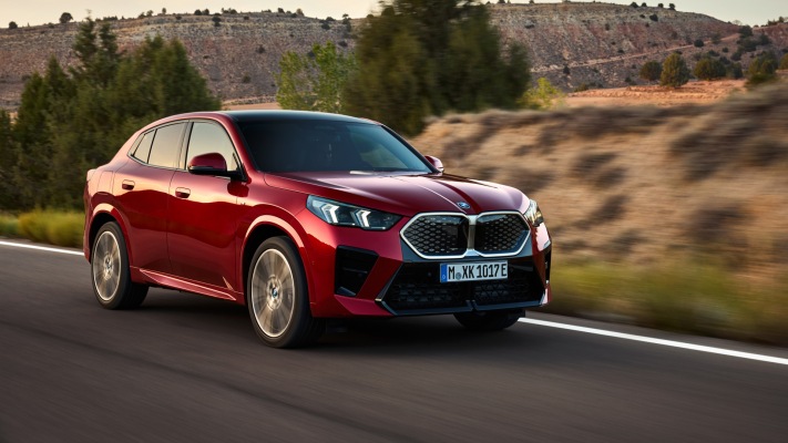 BMW iX2 xDrive30 2024. Desktop wallpaper