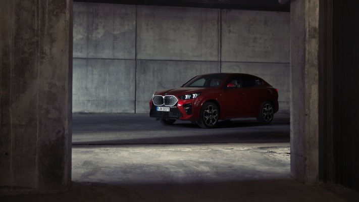 BMW iX2 xDrive30 2024. Desktop wallpaper