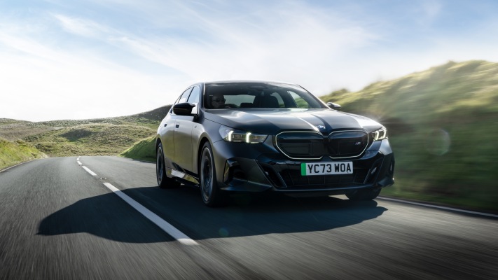 BMW i5 M60 xDrive UK Version 2024. Desktop wallpaper