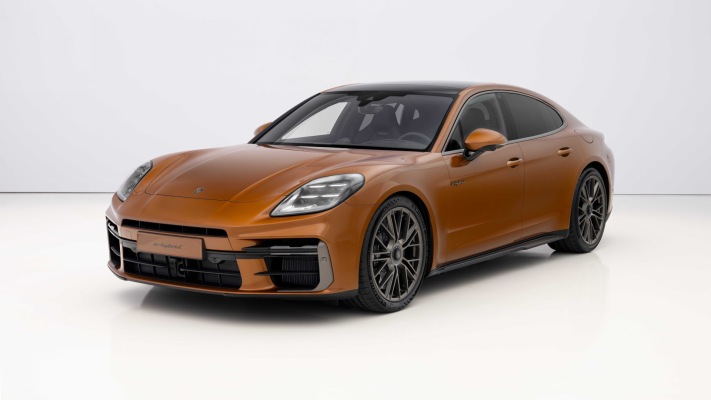 Porsche Panamera Turbo E-Hybrid 2024. Desktop wallpaper