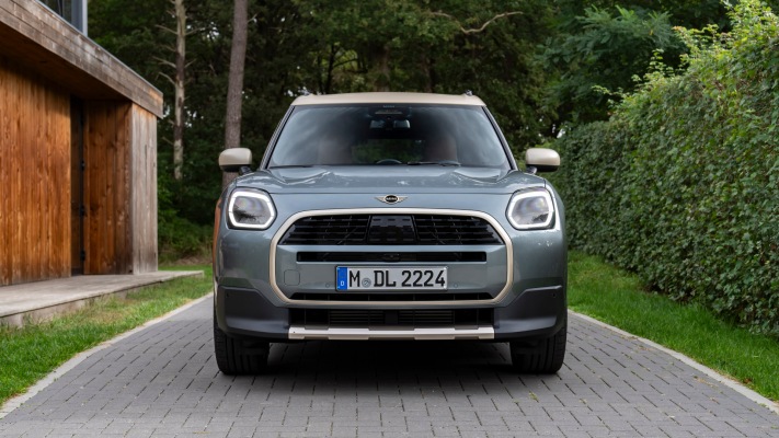 MINI Countryman C 2024. Desktop wallpaper