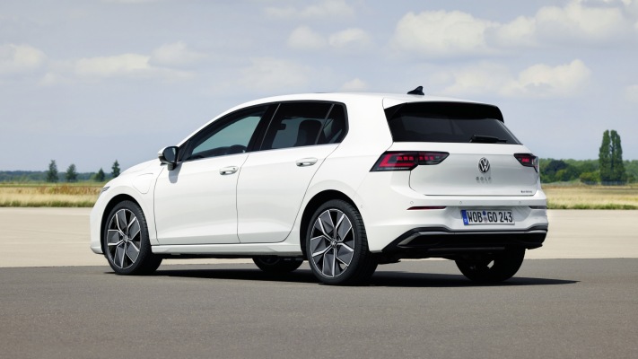 Volkswagen Golf VIII 2024. Desktop wallpaper