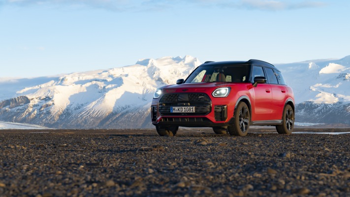 MINI Countryman S ALL4 JCW Trim 2024. Desktop wallpaper