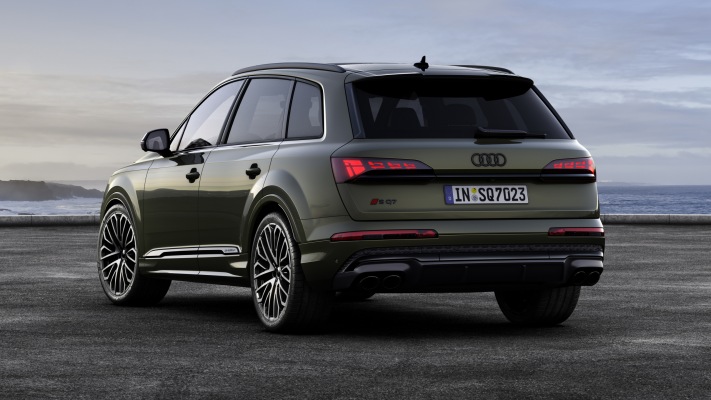 Audi SQ7 2024. Desktop wallpaper