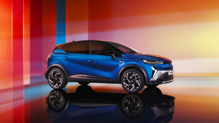 Renault Captur E-Tech Hybrid Esprit Alpine 2025. Desktop wallpaper