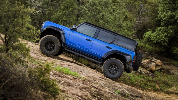 Ford Bronco Raptor Black Appearance Package 2025. Desktop wallpaper