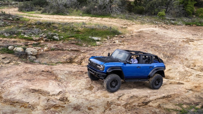 Ford Bronco Raptor Black Appearance Package 2025. Desktop wallpaper