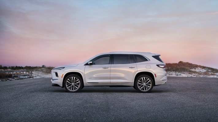 Buick Enclave Avenir 2025. Desktop wallpaper