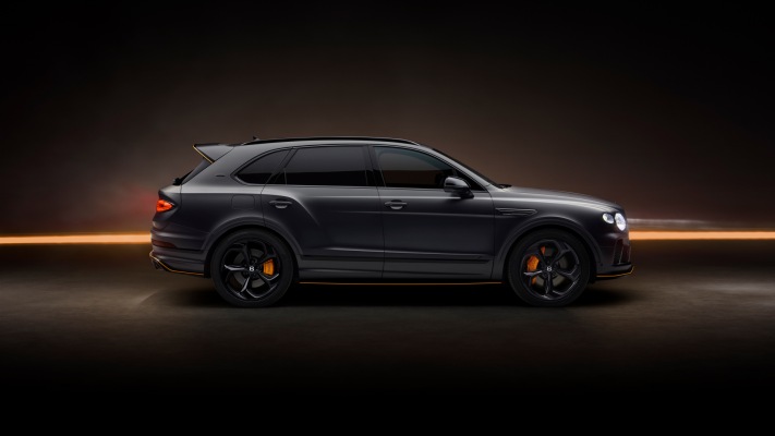 Bentley Bentayga S Black Edition 2024. Desktop wallpaper