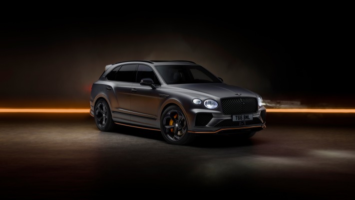 Bentley Bentayga S Black Edition 2024. Desktop wallpaper