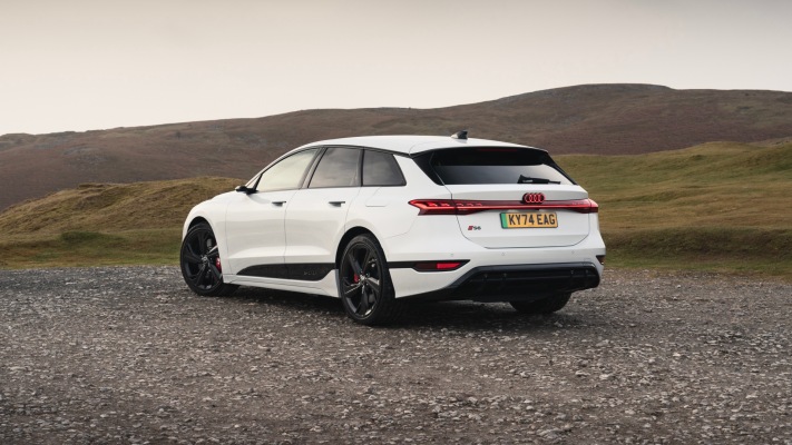 Audi S6 Avant e-tron Edition 1 UK Version 2025. Desktop wallpaper