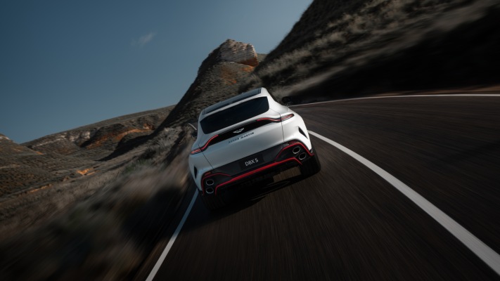 Aston Martin DBX S 2026. Desktop wallpaper