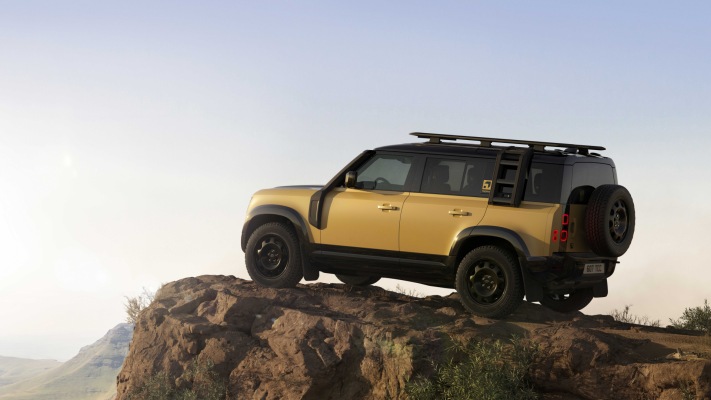 Land Rover Defender 110 Trophy Edition 2026. Desktop wallpaper