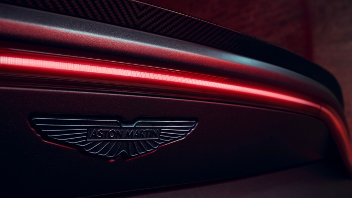 Aston Martin Vantage S 2026. Desktop wallpaper