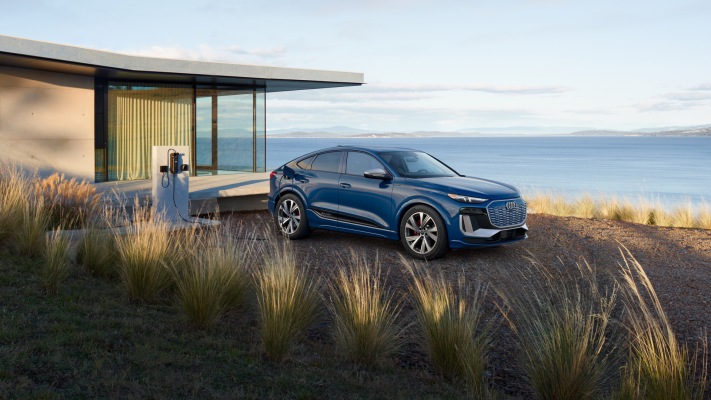 Audi SQ6 Sportback e-tron USA Version 2025. Desktop wallpaper