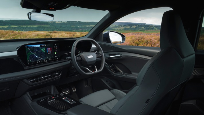 Audi Q6 Sportback e-tron S-line UK Version 2025. Desktop wallpaper