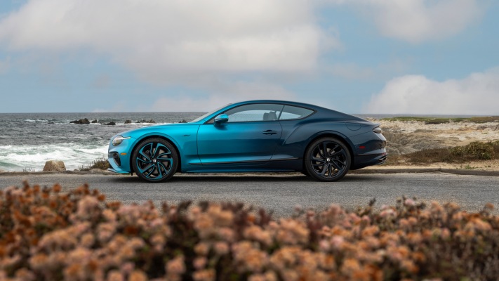 Bentley Continental GT Speed Ombre Mulliner 2025. Desktop wallpaper