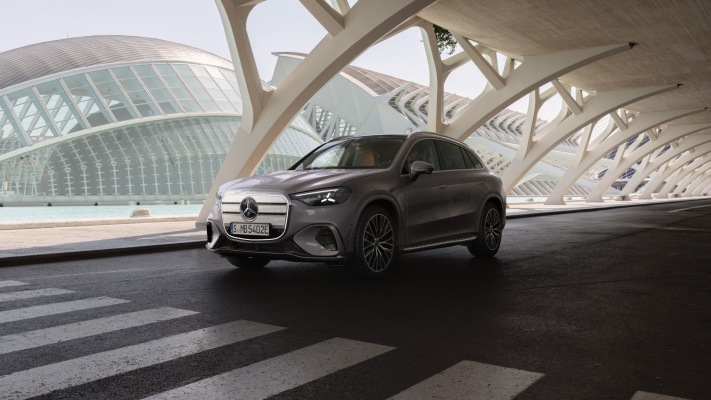 Mercedes-Benz GLC EQ 2026. Desktop wallpaper