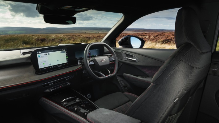 Audi Q3 TFSI Launch Edition UK Version 2026. Desktop wallpaper