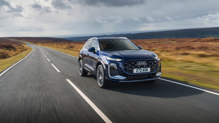 Audi Q3 e-hybrid Launch Edition UK Version 2026. Desktop wallpaper