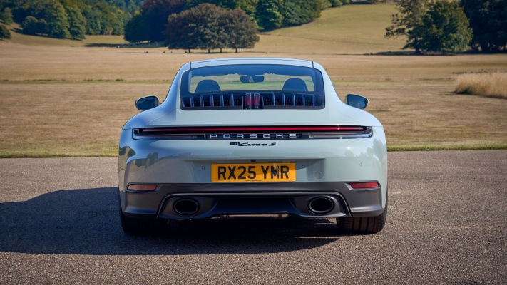 Porsche 911 Carrera S UK Version 2025. Desktop wallpaper