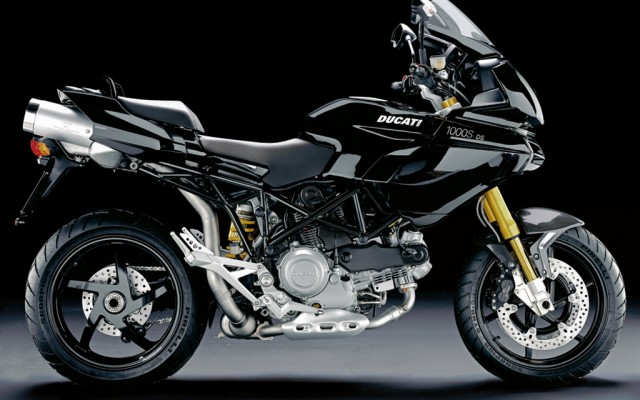 Motorbikes. Desktop wallpaper