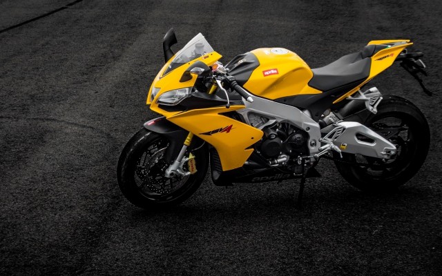 Motorbikes. Desktop wallpaper