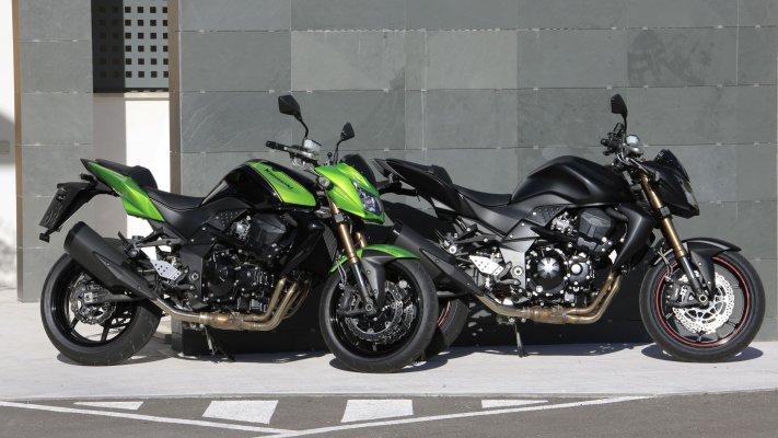 Motorbikes. Desktop wallpaper