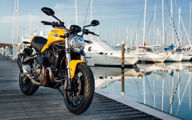 Motorbikes. Desktop wallpaper