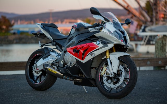 Motorbikes. Desktop wallpaper