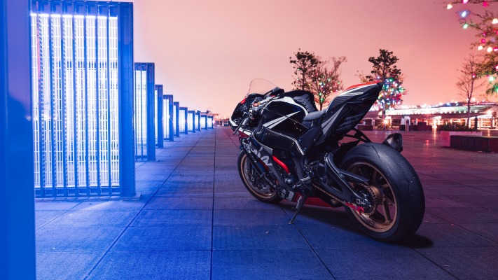 Motorbikes. Desktop wallpaper