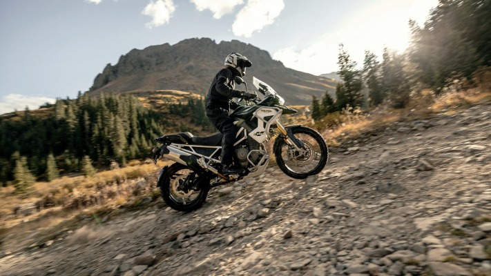 Motorbikes. Desktop wallpaper
