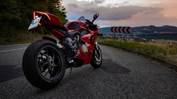 Motorbikes. Desktop wallpaper