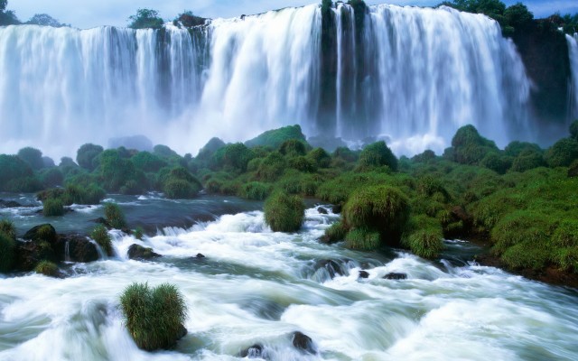 Waterfalls. Desktop wallpaper