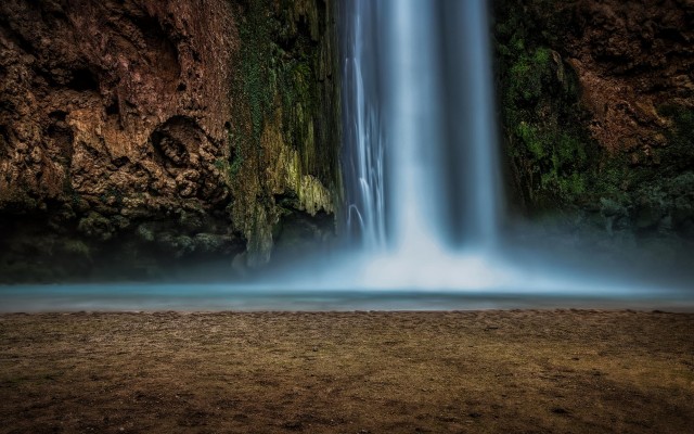 Waterfalls. Desktop wallpaper