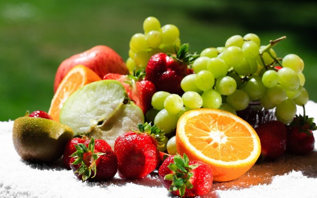 Fruits. Desktop wallpaper
