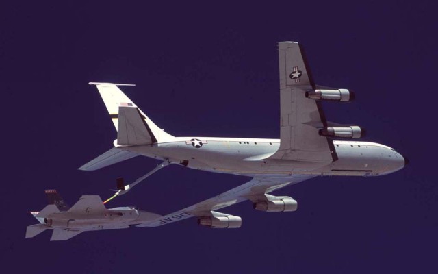 Airplanes. Desktop wallpaper