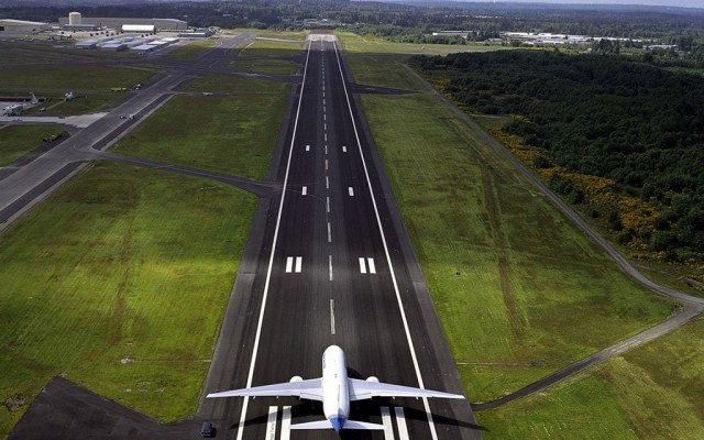 Airplanes. Desktop wallpaper