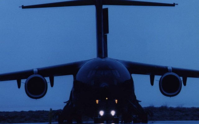 C-17 Globemaster III. Desktop wallpaper