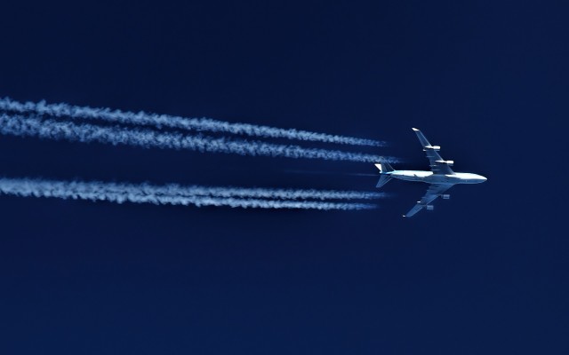 Airplanes. Desktop wallpaper
