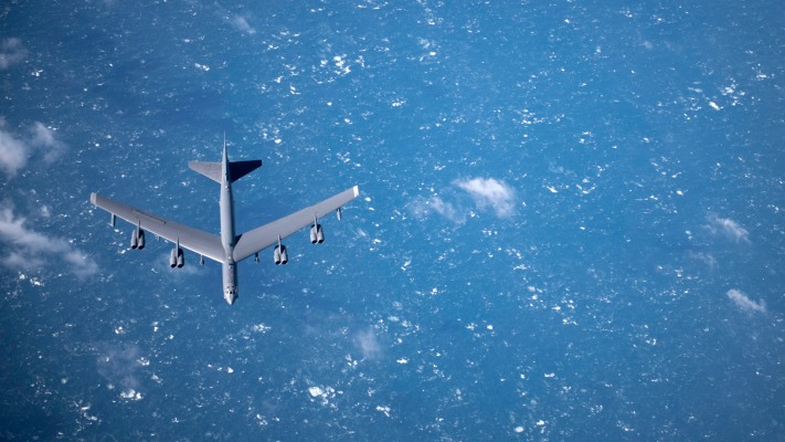 Airplanes. Desktop wallpaper
