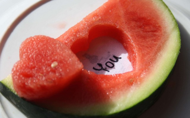 Love. Desktop wallpaper