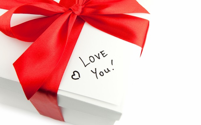 Love. Desktop wallpaper