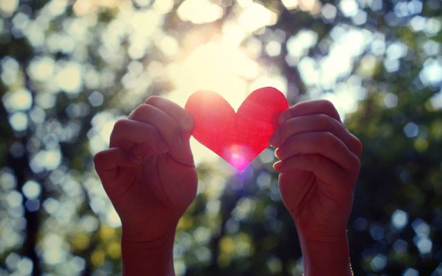 Love. Desktop wallpaper