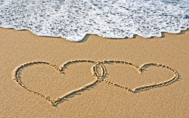 Love. Desktop wallpaper