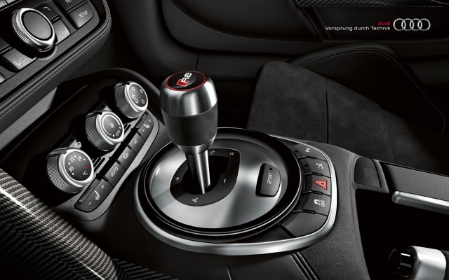 Audi R8 Spyder 2013. Desktop wallpaper