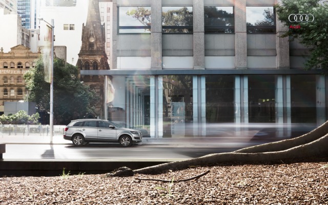 Audi Q7 2013. Desktop wallpaper