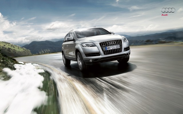 Audi Q7 2013. Desktop wallpaper